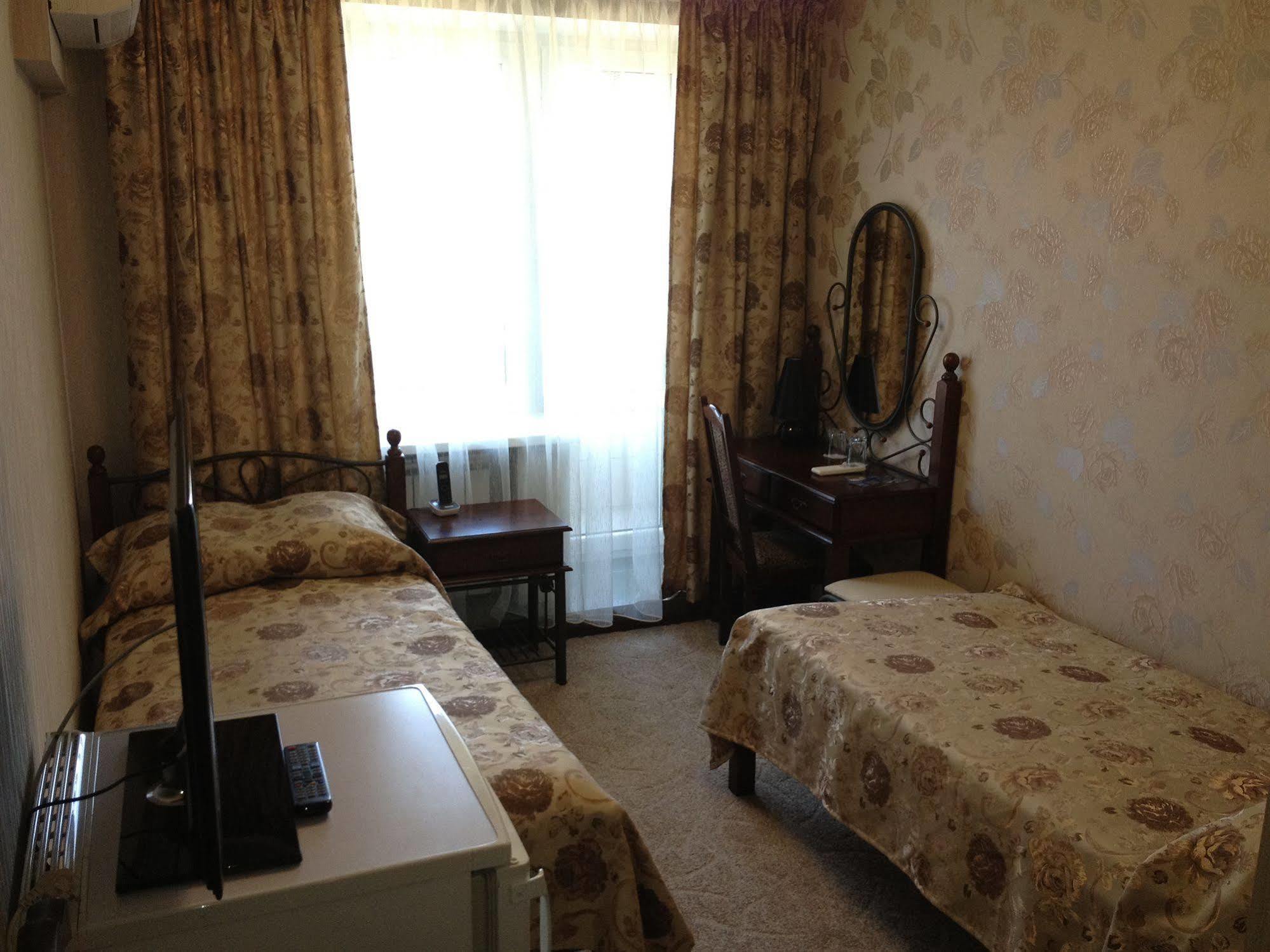 Druzhba Hotel And Restaurant Charkov Pokoj fotografie