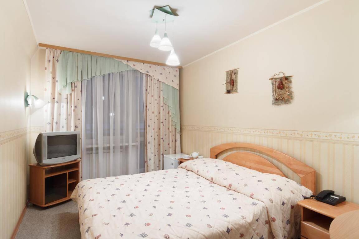 Druzhba Hotel And Restaurant Charkov Exteriér fotografie